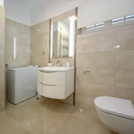 Gabriel - Three Bedroom With Outdoor Pool * Drnis