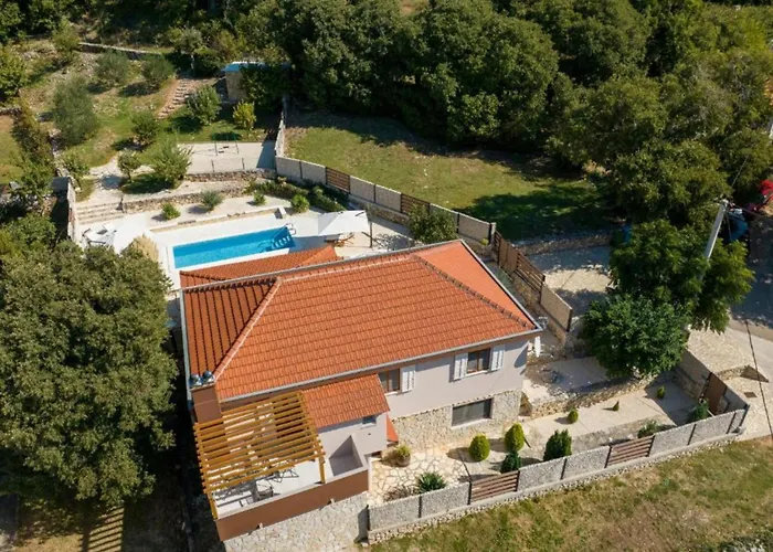 Gabriel - Three Bedroom With Outdoor Pool Drniš