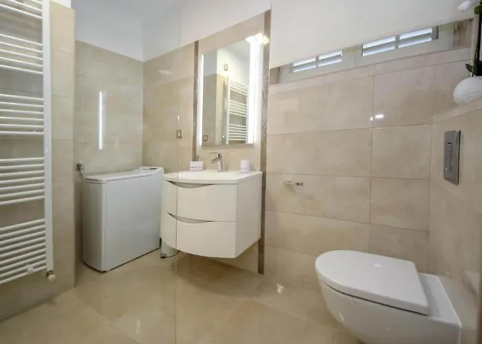 Gabriel - Three Bedroom With Outdoor Pool * Drniš