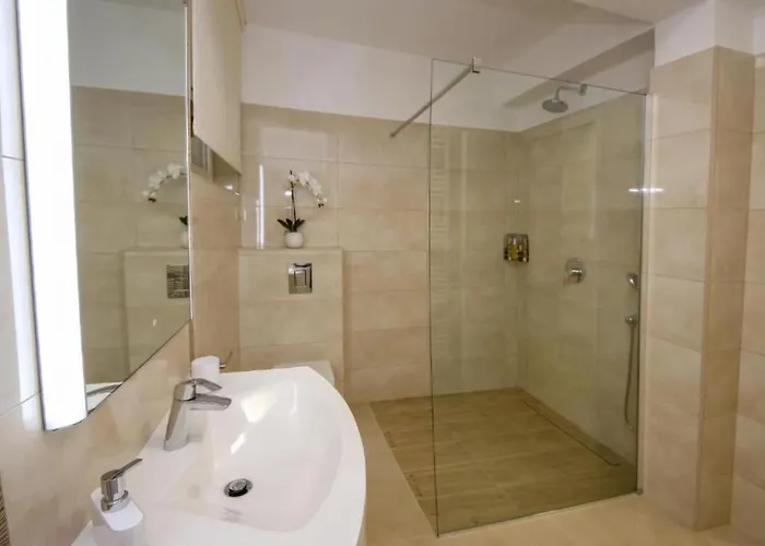 וילה Gabriel - Three Bedroom With Outdoor Pool